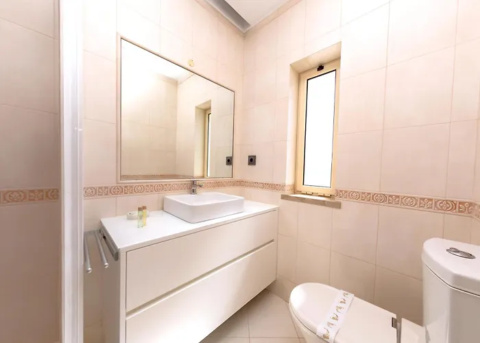 Stunning With Heated Pool, Garden, Bbq Villa *