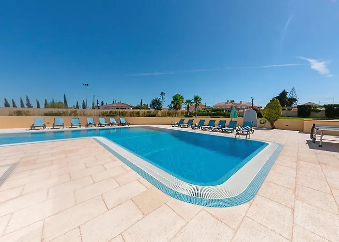 Villa Stunning With Heated Pool, Garden, Bbq *