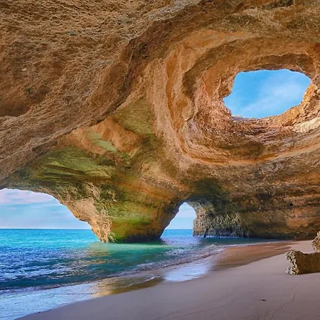 Villa Stunning With Heated Pool, Garden, Bbq *