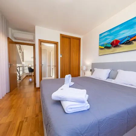 Stunning With Heated Pool, Garden, Bbq Villa