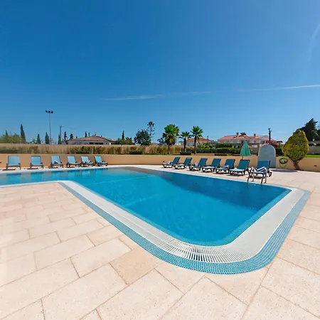 Villa Stunning With Heated Pool, Garden, Bbq *